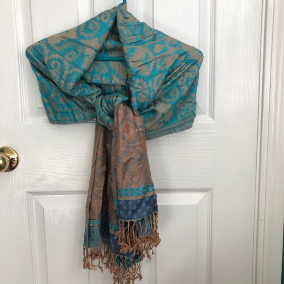 Accessories - Pashmina scarf